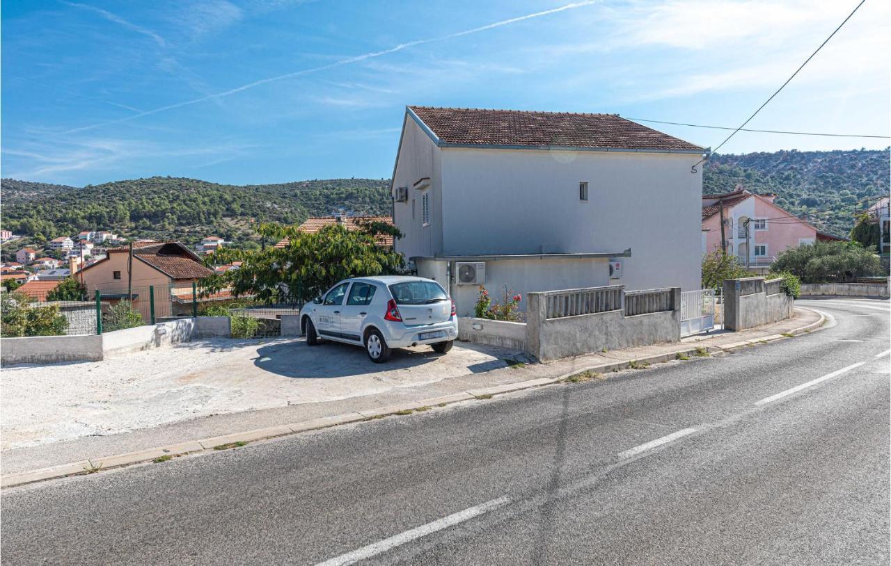 Gorgeous Apartment In Marina With Wifi Buitenkant foto