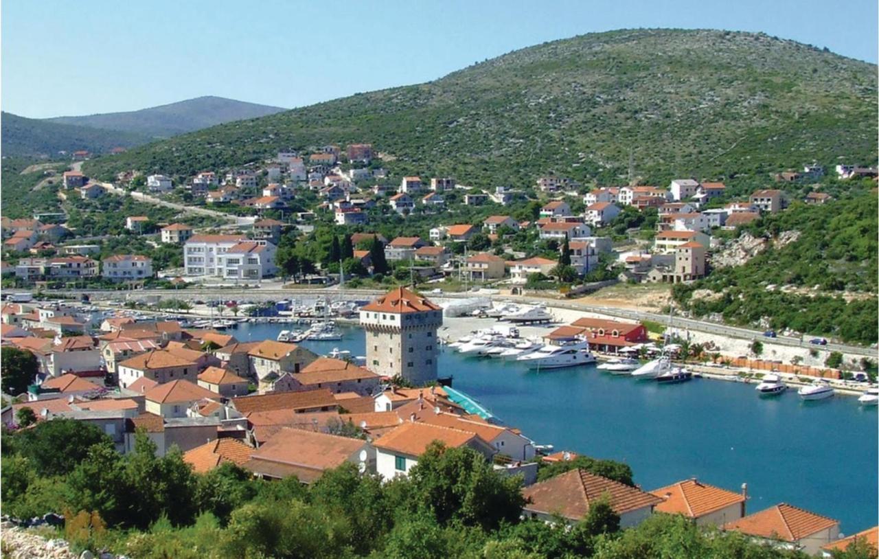 Gorgeous Apartment In Marina With Wifi Buitenkant foto